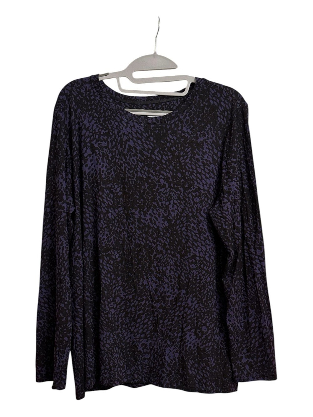 Chico's Leopard Print Purple & Black Long Sleeve Scoop Neck Top - Picture 3 of 9